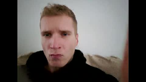 Snapshot of chosentwink chatting on November 12, 2025, 10:04 am Johnny online show from November 12, 2025, 10:04 am