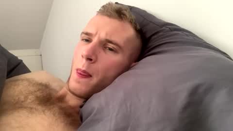 Snapshot of chosentwink chatting on April 5, 2026, 6:21 am Johnny online show from April 5, 2026, 6:21 am