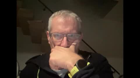 choupipat1 online show from October 8, 2025, 9:34 pm