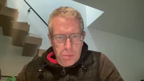 choupipat1 online show from November 2, 2025, 7:11 am