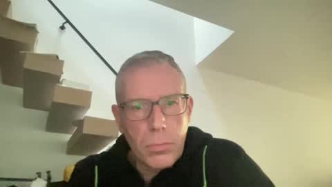 choupipat1 online show from December 18, 2025, 2:45 pm