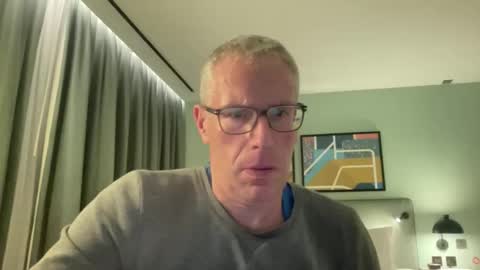 choupipat1 online show from March 10, 2026, 11:21 pm