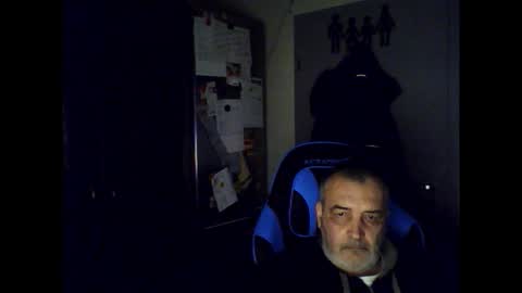 Chris online show from November 1, 2025, 6:37 am