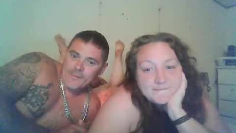 Snapshot of chrisandtrish096 chatting on April 15, 2026, 3:46 am chrisandtrish096 online show from April 15, 2026, 3:46 am