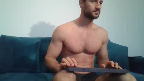 Snapshot of chrisaron chatting on April 7, 2026, 4:13 am chrisaron online show from April 7, 2026, 4:13 am