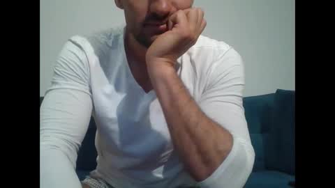 Snapshot of chrisaron chatting on April 16, 2026, 4:13 am chrisaron online show from April 16, 2026, 4:13 am