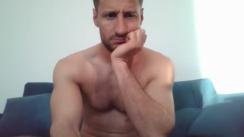 Snapshot of chrisaron chatting on April 23, 2026, 4:24 am chrisaron online show from April 23, 2026, 4:24 am
