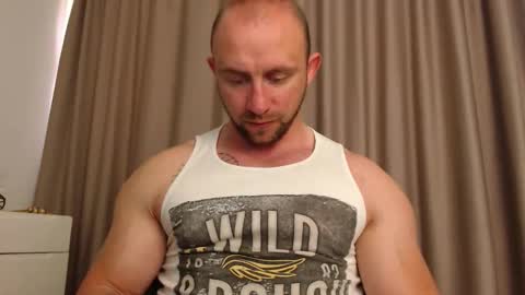 Snapshot of chrisbigbiceps chatting on May 24, 2026, 4:01 pm chrisbigbiceps online show from May 24, 2026, 4:01 pm