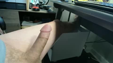 chriscock18103 online show from November 4, 2025, 9:47 pm