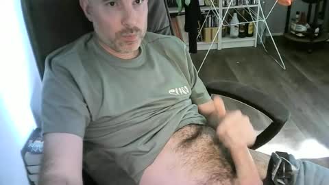Snapshot of chrisprngr chatting on June 22, 2026, 4:37 pm chrisprngr online show from June 22, 2026, 4:37 pm
