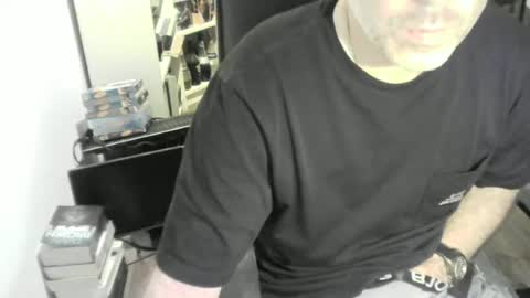 Snapshot of chrisprngr chatting on June 25, 2026, 6:12 pm chrisprngr online show from June 25, 2026, 6:12 pm