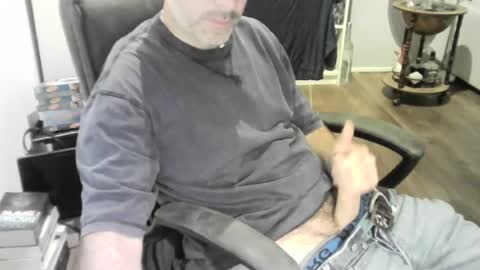 Snapshot of chrisprngr chatting on July 24, 2026, 7:34 pm chrisprngr online show from July 24, 2026, 7:34 pm