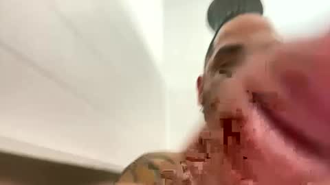 chrisr4203 online show from March 12, 2025, 12:57 pm