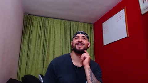 chriss_james online show from January 31, 2025, 5:09 am