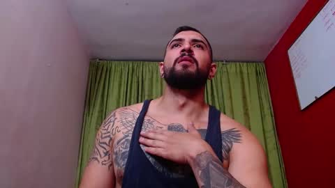 chriss_james online show from February 5, 2025, 1:47 am