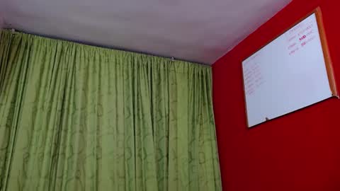 chriss_james online show from February 28, 2025, 5:48 am