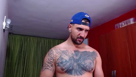 chriss_james online show from December 3, 2025, 2:30 am