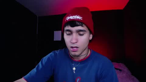 Christian Wang online show from October 4, 2025, 11:25 pm