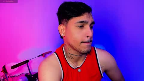 Christian Wang online show from November 29, 2025, 11:24 am