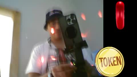 Snapshot of chrisswift3000ad chatting on May 18, 2026, 4:35 pm chrisswift3000ad online show from May 18, 2026, 4:35 pm