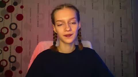 chrissy_joyful online show from May 18, 2026, 4:07 am