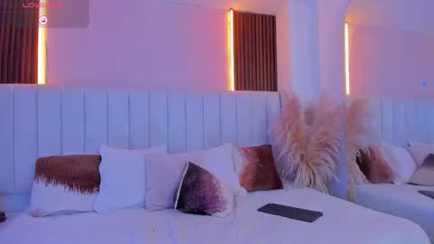 christal_jane online show from November 12, 2025, 2:17 pm