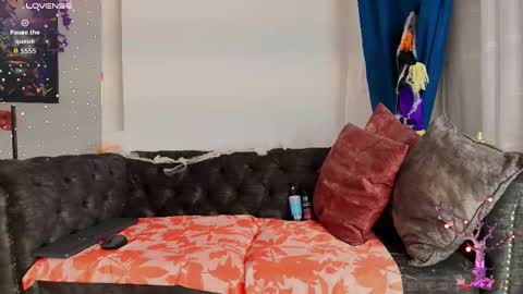 christin_lake online show from November 1, 2025, 3:08 am