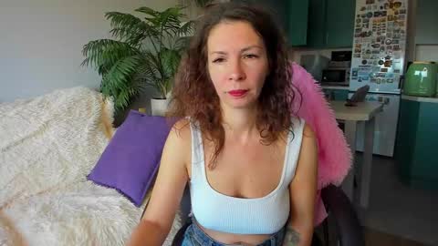 Chris online show from October 19, 2025, 6:47 am