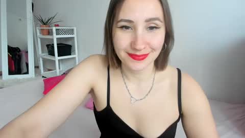 christina rosse online show from February 15, 2025, 1:49 pm