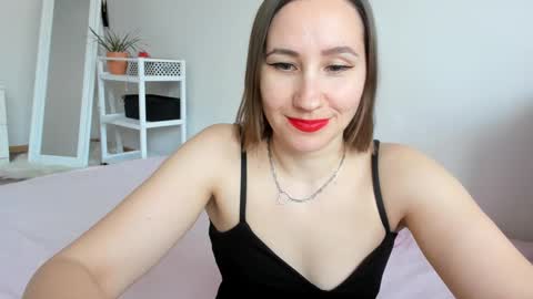 christina rosse online show from March 9, 2025, 1:48 pm