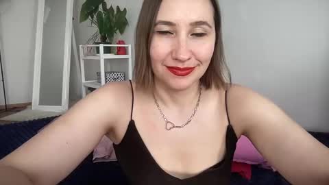 Snapshot of christina_rosse chatting on June 7, 2026, 9:35 am christina rosse online show from June 7, 2026, 9:35 am