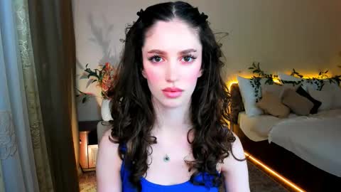 Snapshot of christinaconteeree chatting on September 18, 2025, 5:26 pm christinaconteeree online show from September 18, 2025, 5:26 pm