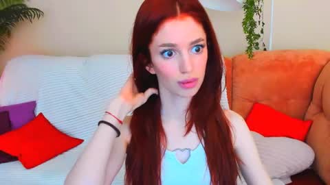 christinaconteeree online show from July 26, 2026, 7:10 pm