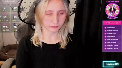 Snapshot of christinafiveplus chatting on October 17, 2025, 9:17 pm christinafiveplus online show from October 17, 2025, 9:17 pm