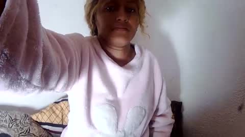 christine213 online show from February 5, 2025, 6:35 am