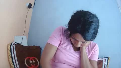 christine213 online show from November 1, 2025, 10:28 am