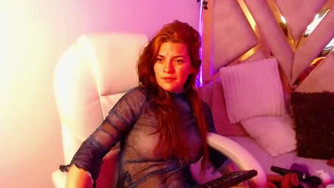 Snapshot of christine_f chatting on February 25, 2025, 6:31 pm Val riess -- Instagram free online show from February 25, 2025, 6:31 pm