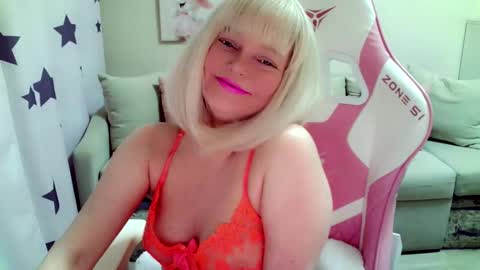 Christi online show from November 5, 2025, 6:57 am