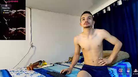 Snapshot of christopher__vans chatting on July 1, 2026, 11:01 am CHRISTOPHER online show from July 1, 2026, 11:01 am