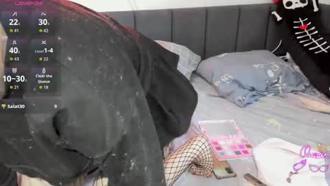 christyw3b online show from March 28, 2026, 10:26 am