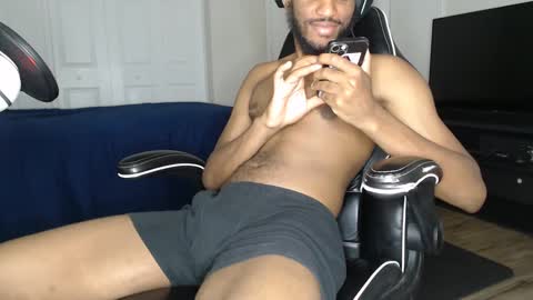 Snapshot of chrisvacherx chatting on October 3, 2025, 11:02 pm ChrisVacherx online show from October 3, 2025, 11:02 pm