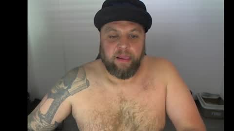 Snapshot of chrizz80 chatting on February 21, 2025, 9:34 am Chrizz online show from February 21, 2025, 9:34 am