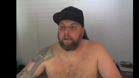 Snapshot of chrizz80 chatting on February 21, 2025, 12:39 pm Chrizz online show from February 21, 2025, 12:39 pm