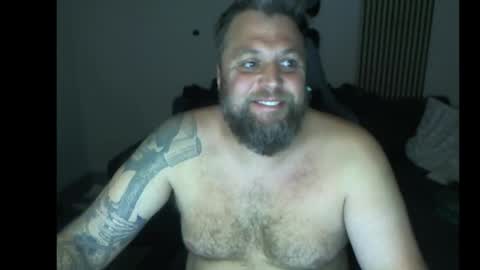 Snapshot of chrizz80 chatting on October 12, 2025, 1:15 am Chrizz online show from October 12, 2025, 1:15 am