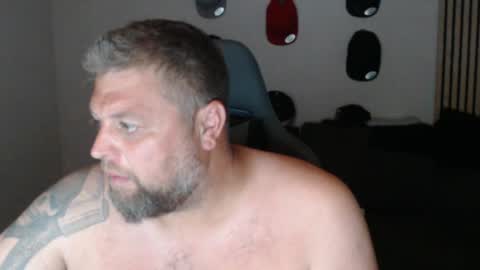 Chrizz online show from July 15, 2026, 10:04 pm