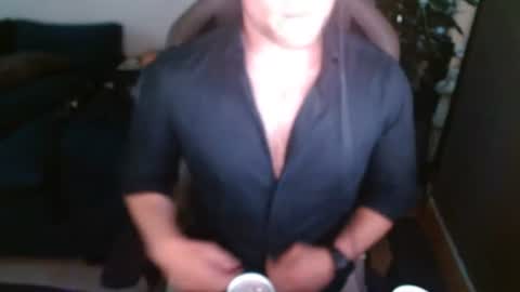 Snapshot of chrjoh22 chatting on July 18, 2026, 3:33 am chrjoh22 online show from July 18, 2026, 3:33 am