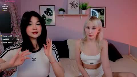 EvaBlonde TayaBrunette EliieBlack hair online show from March 31, 2026, 2:28 pm