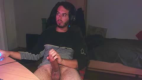 Chromefox123 online show from November 27, 2025, 1:07 am