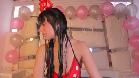 instagram chrystaljade.1 online show from October 17, 2025, 1:25 pm