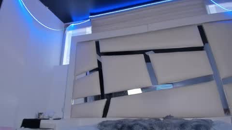 instagram chrystaljade.1 online show from March 20, 2026, 1:16 pm